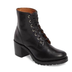Frye Sabrina 6G lace-up black leather short boots
